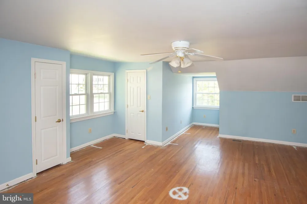 102 DREXEL AVENUE Havertown, PA 19083
