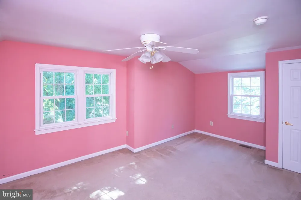 102 DREXEL AVENUE Havertown, PA 19083
