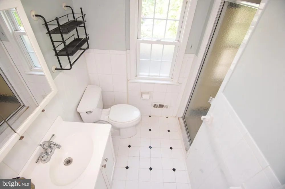 102 DREXEL AVENUE Havertown, PA 19083