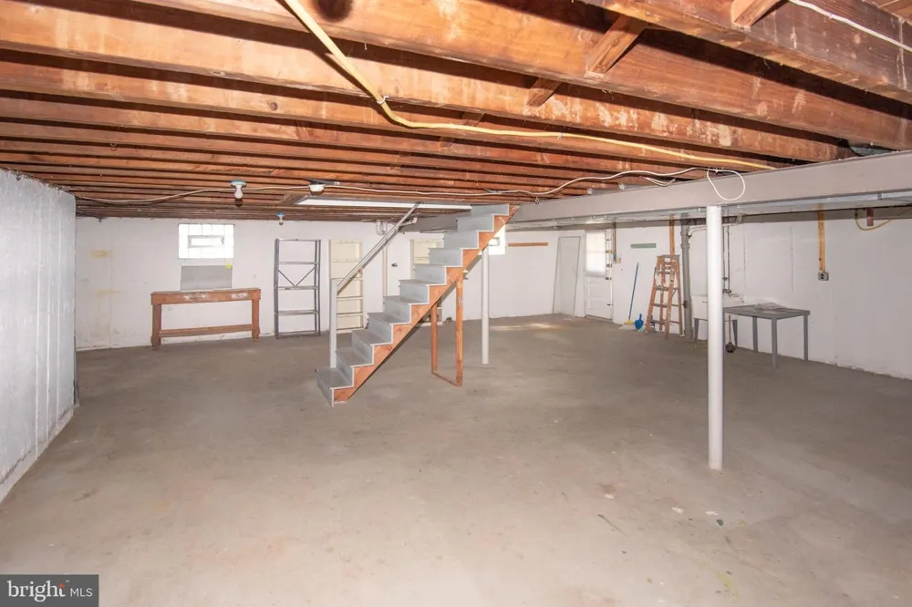 102 DREXEL AVENUE Havertown, PA 19083
