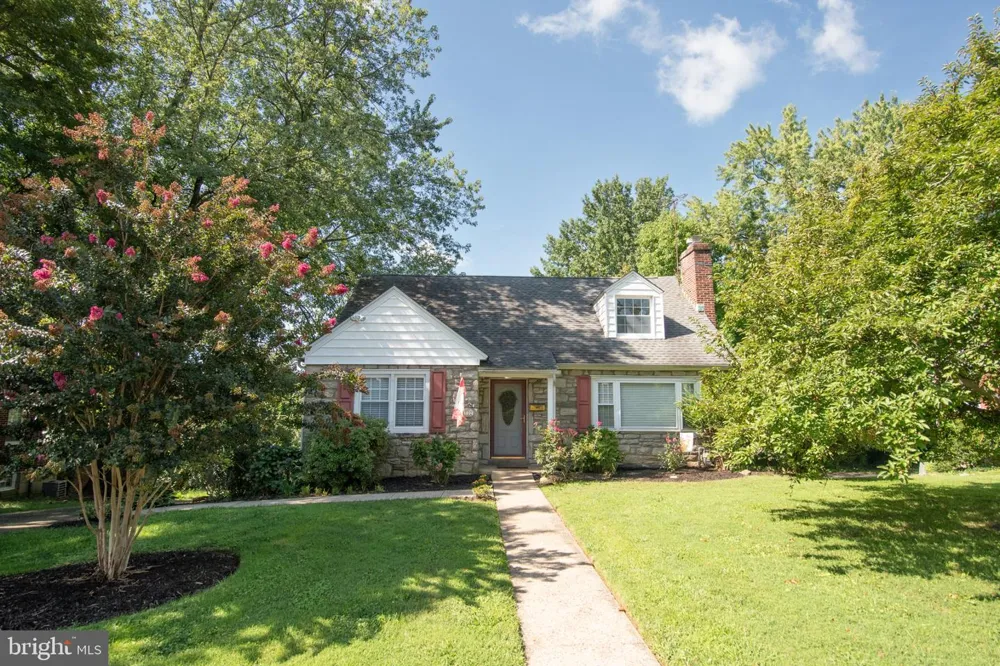 102 DREXEL AVENUE Havertown, PA 19083