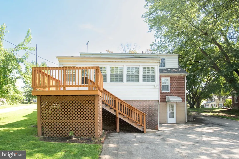 102 DREXEL AVENUE Havertown, PA 19083