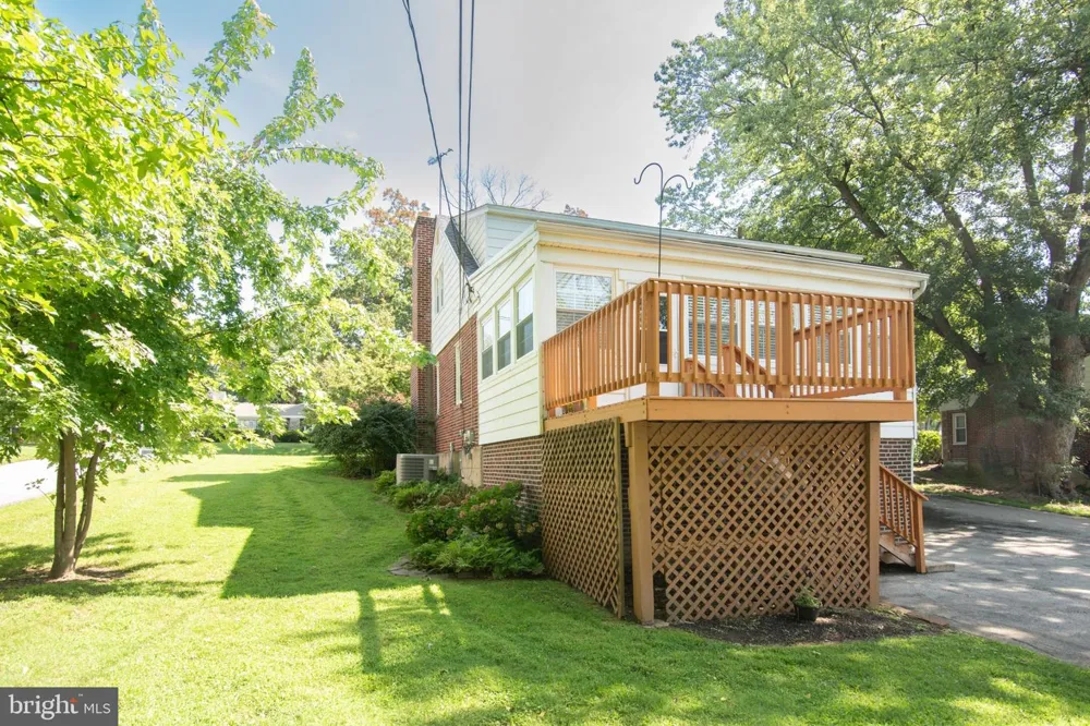 102 DREXEL AVENUE Havertown, PA 19083