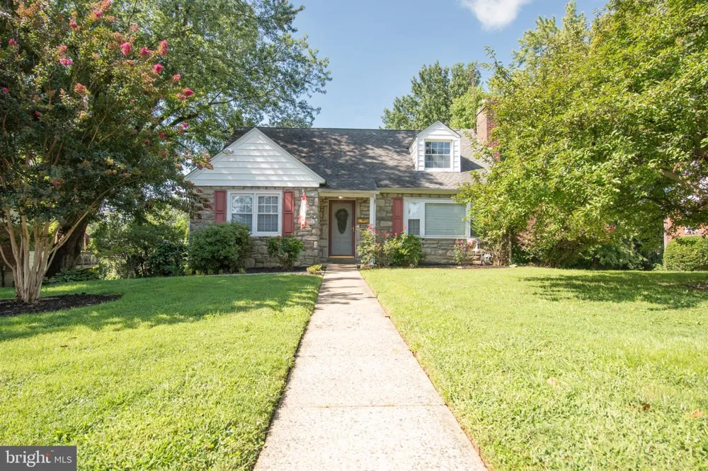 102 DREXEL AVENUE Havertown, PA 19083