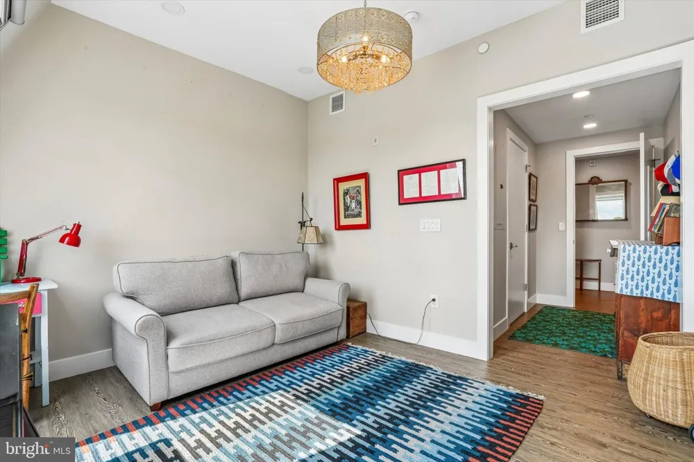 909 E WILLOW GROVE AVENUE #305 Glenside, PA 19038