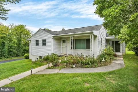 3 EARL AVENUE