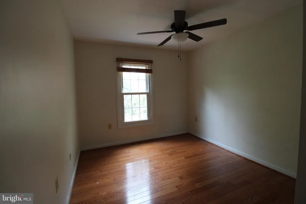 5706 HERITAGE CROSSING COURT Centreville, VA 20120