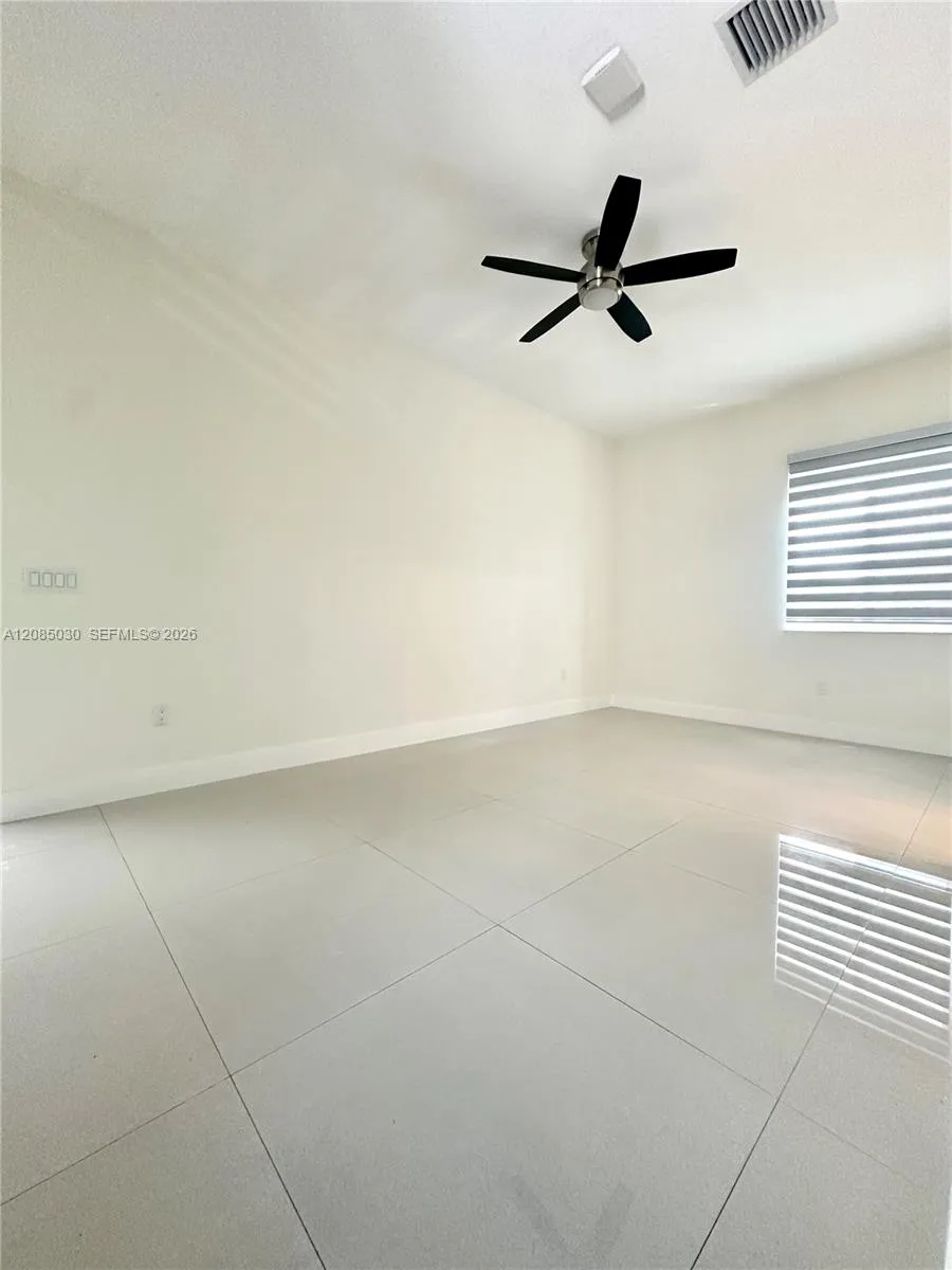 6681 NW 104 AVE #EFFIC Doral, FL 33178