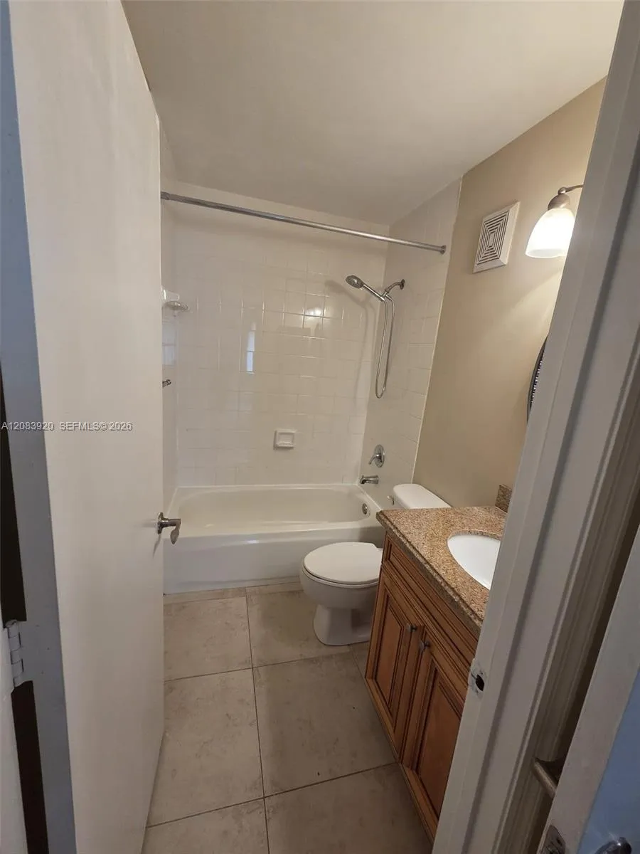 12142 ST ANDREWS PL #110 Miramar, FL 33025