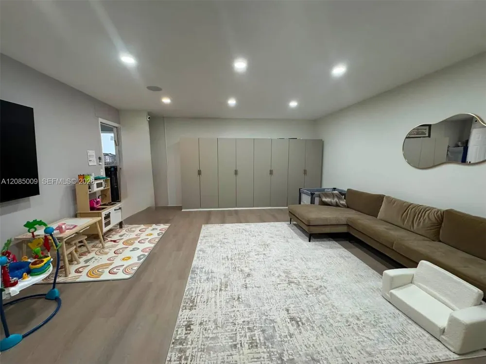 4827 SW 34th Ave Hollywood, FL 33312