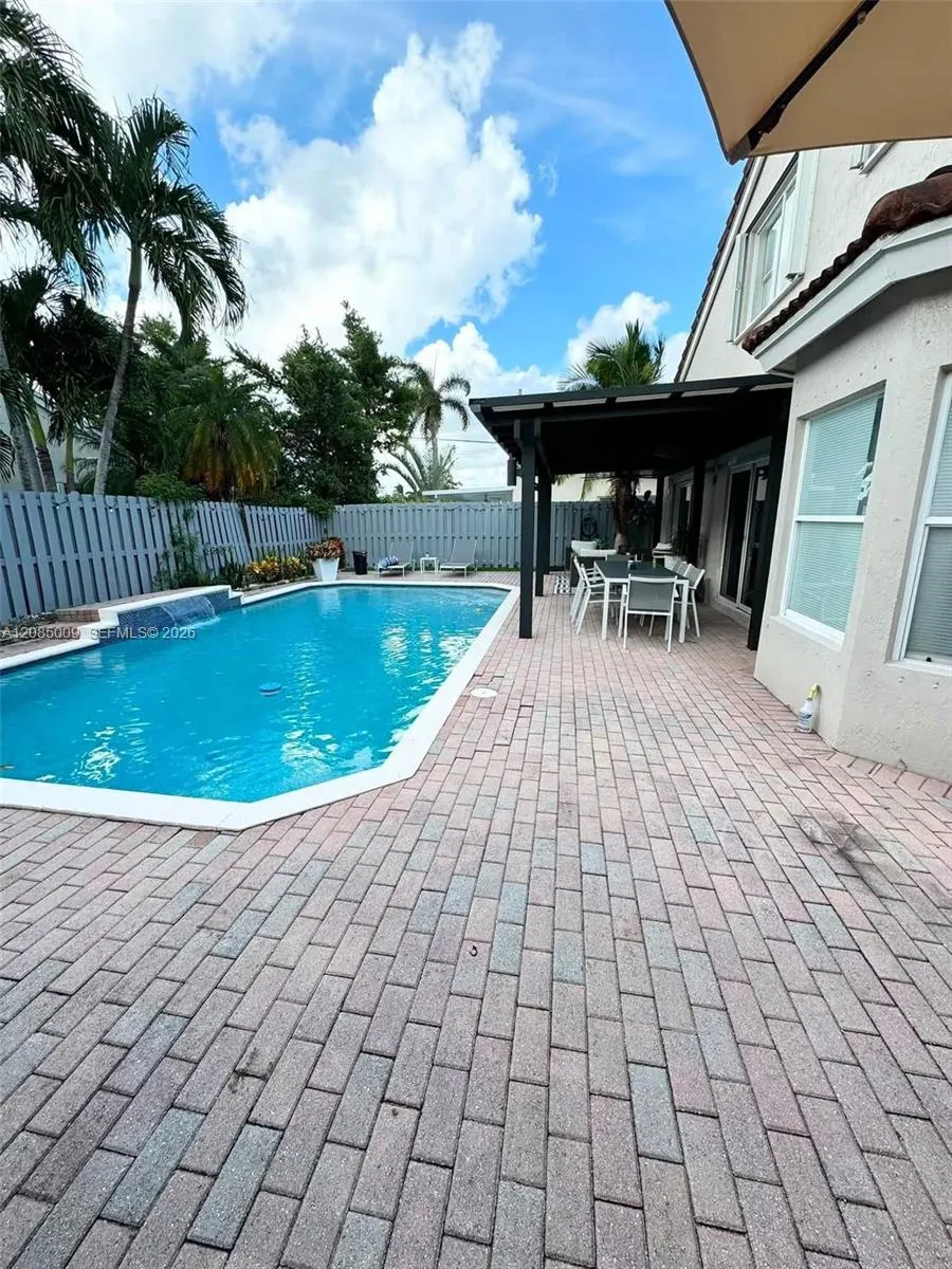 4827 SW 34th Ave Hollywood, FL 33312