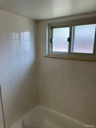 14758 Gulley Street Taylor City, MI 48180