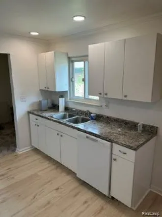 14758 Gulley Street Taylor City, MI 48180