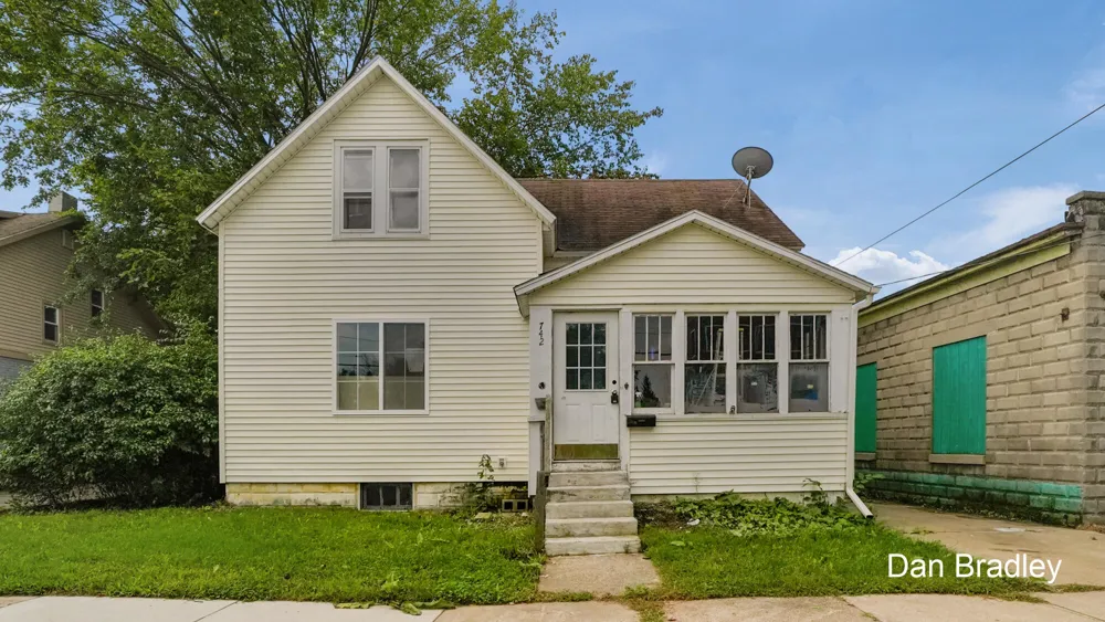 742 NW Myrtle Street Grand Rapids City, MI 49504