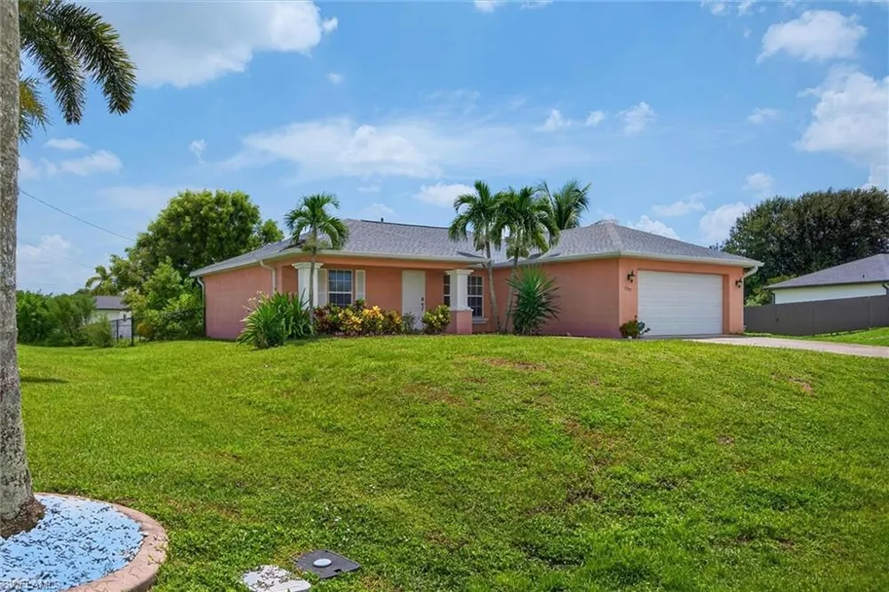 1722 NE 11th Street Cape Coral, FL 33909