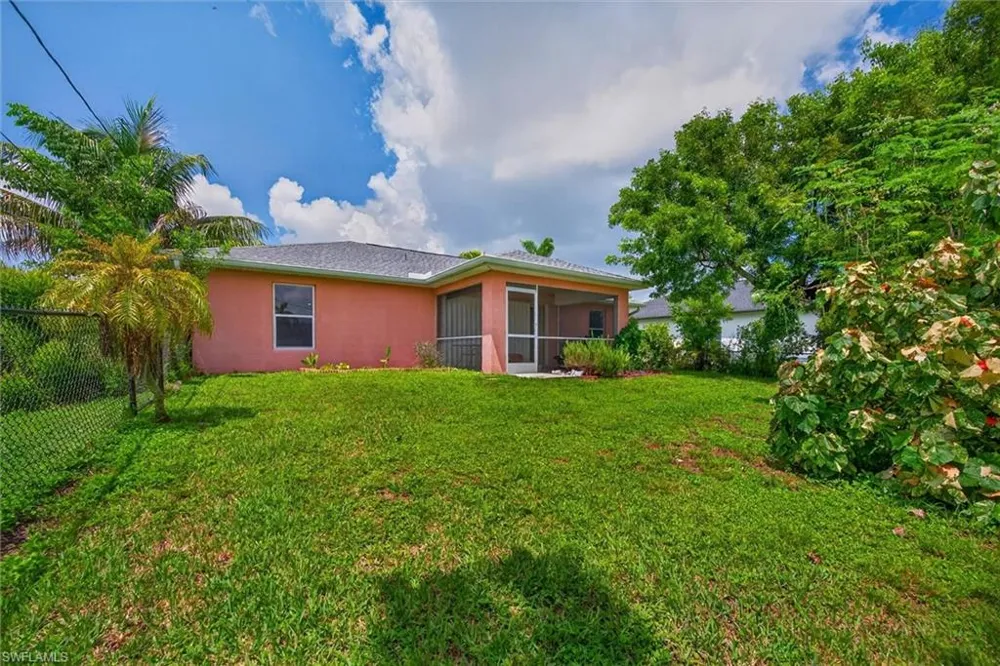1722 NE 11th Street Cape Coral, FL 33909