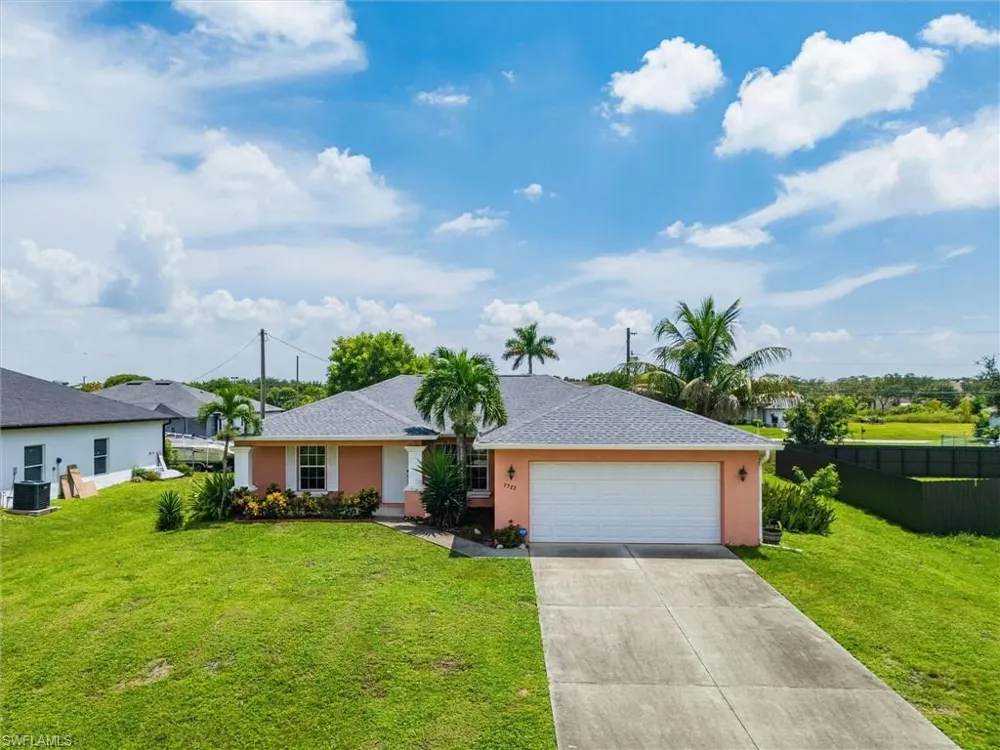 1722 NE 11th Street Cape Coral, FL 33909