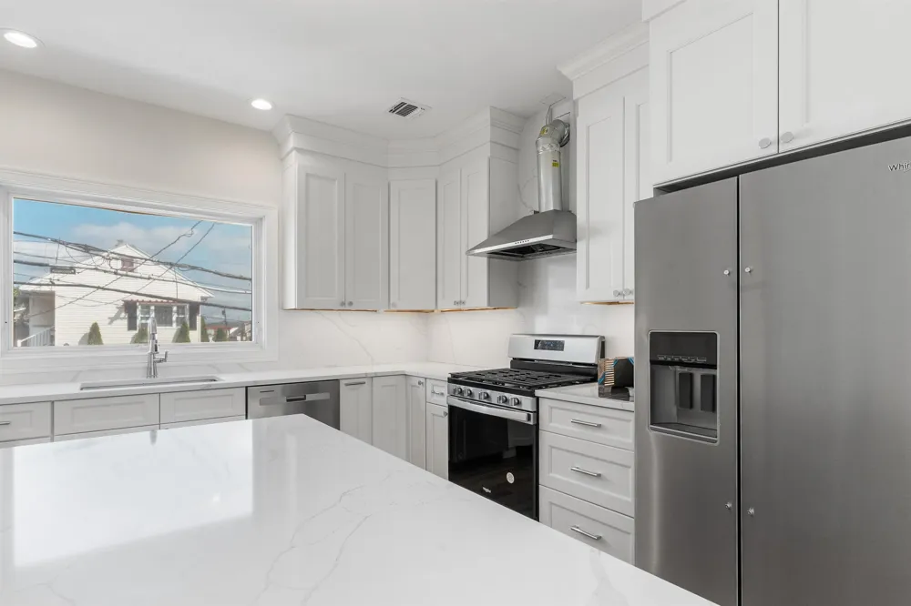 382 5TH AVE Paterson, NJ 07514