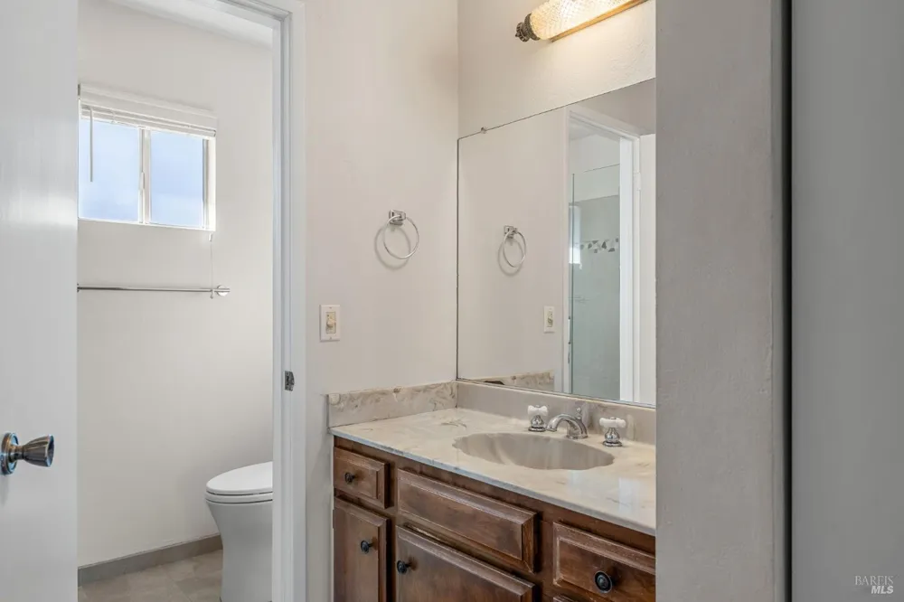 2424 Janis Way Calistoga, CA 94515
