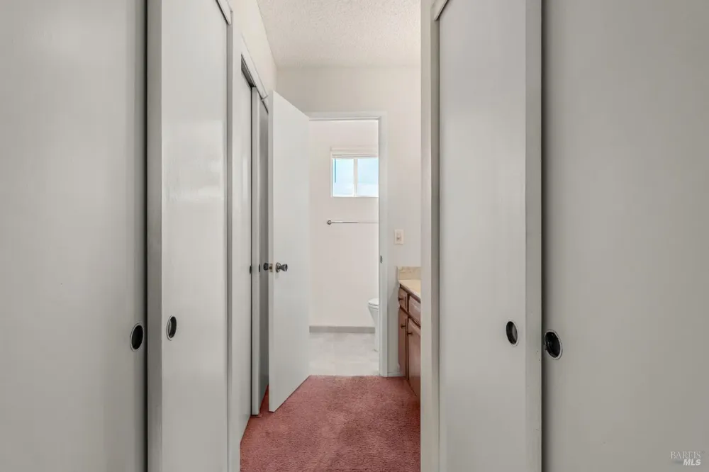 2424 Janis Way Calistoga, CA 94515