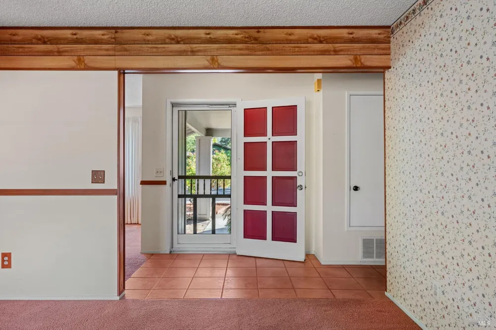 2424 Janis Way Calistoga, CA 94515
