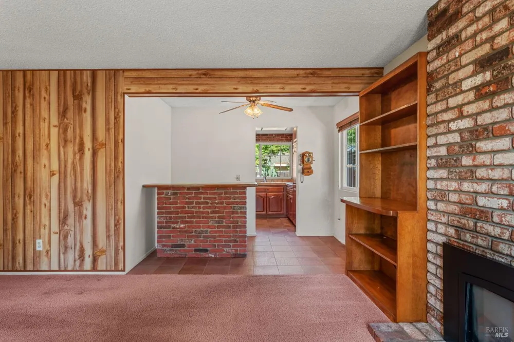2424 Janis Way Calistoga, CA 94515