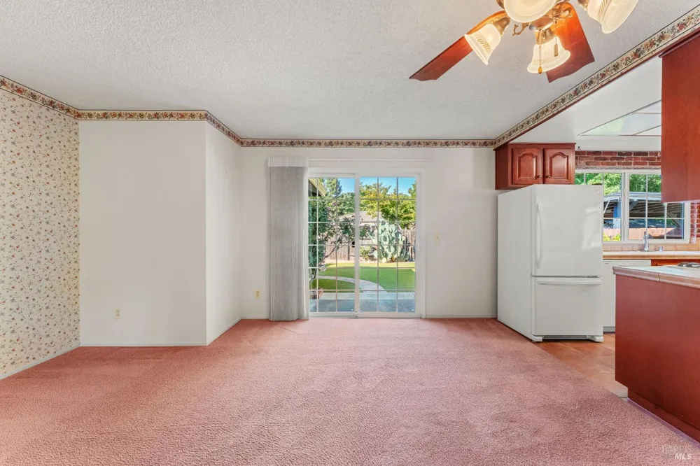 2424 Janis Way Calistoga, CA 94515