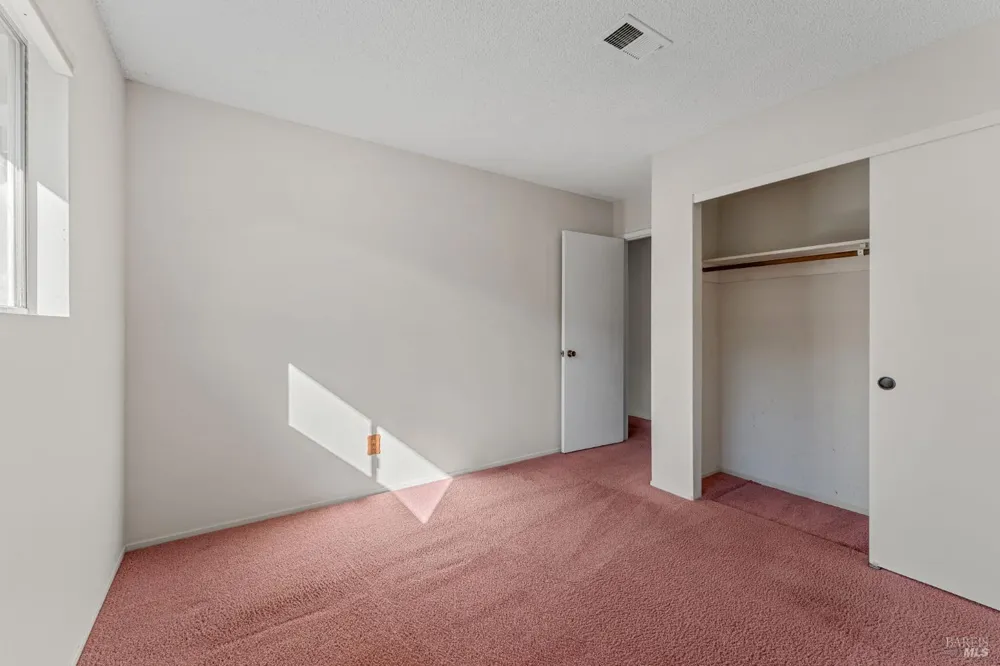 2424 Janis Way Calistoga, CA 94515