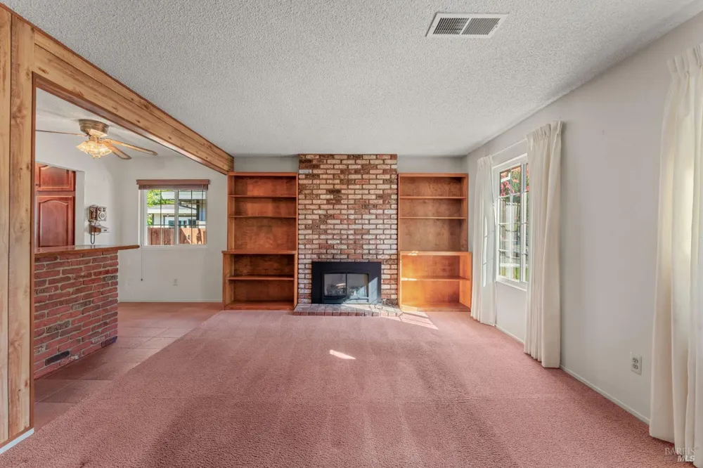 2424 Janis Way Calistoga, CA 94515