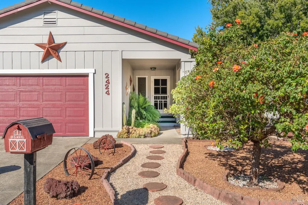 2424 Janis Way Calistoga, CA 94515