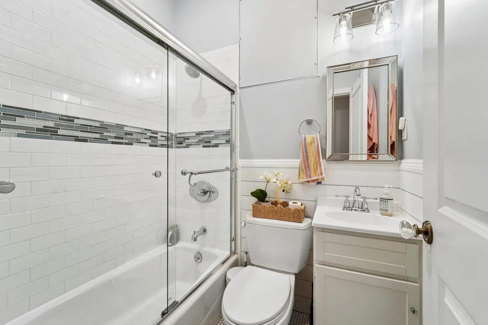 1009 WILLOW AVE Hoboken, NJ 07030