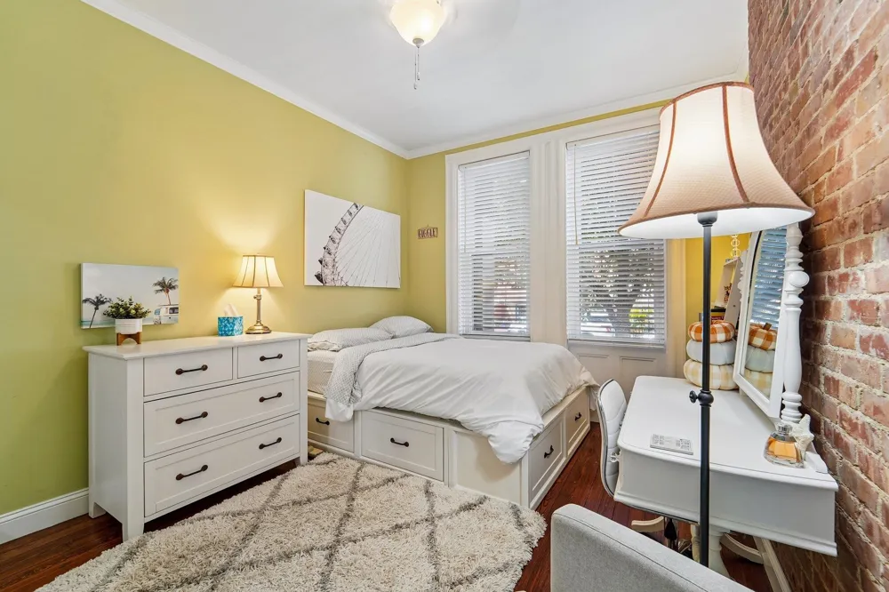 1009 WILLOW AVE Hoboken, NJ 07030