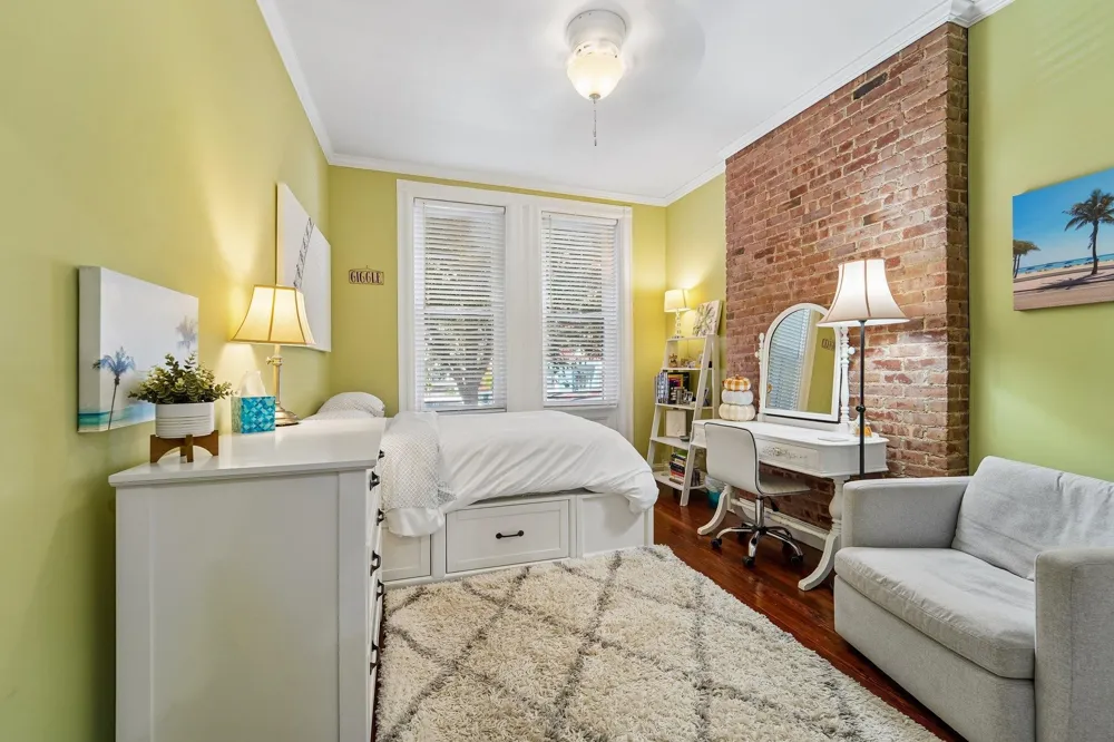 1009 WILLOW AVE Hoboken, NJ 07030
