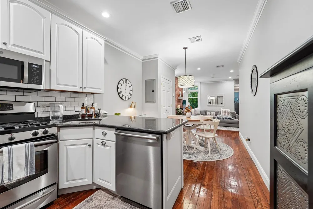 1009 WILLOW AVE Hoboken, NJ 07030