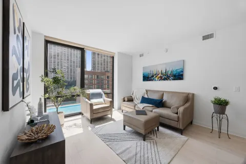 151 BAY ST