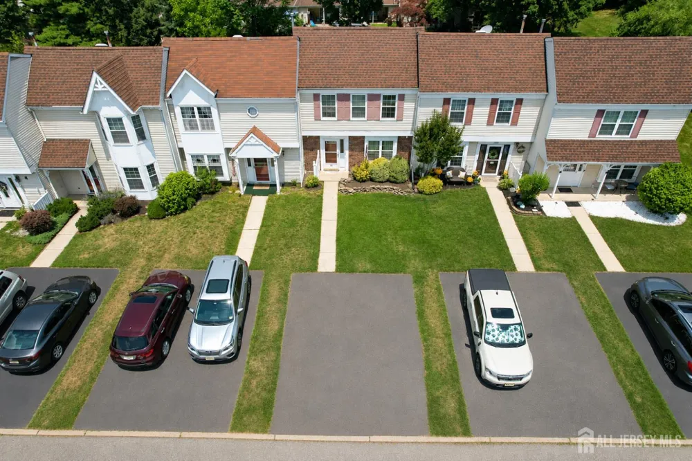 12 Anderson Court East Brunswick, NJ 08816