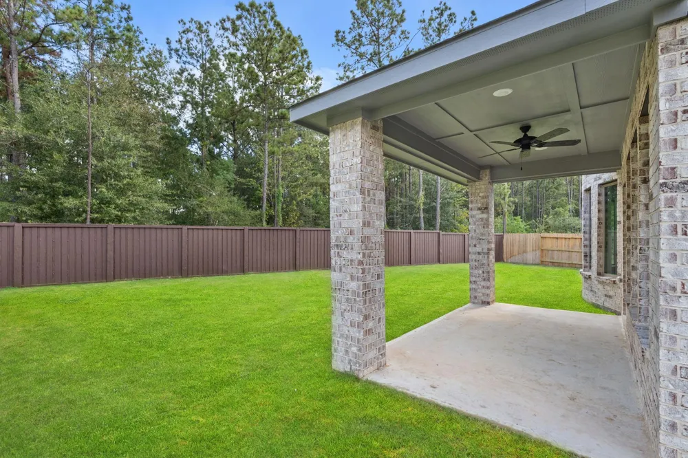 209 Haynes Ridge Lane New Caney, TX 77357