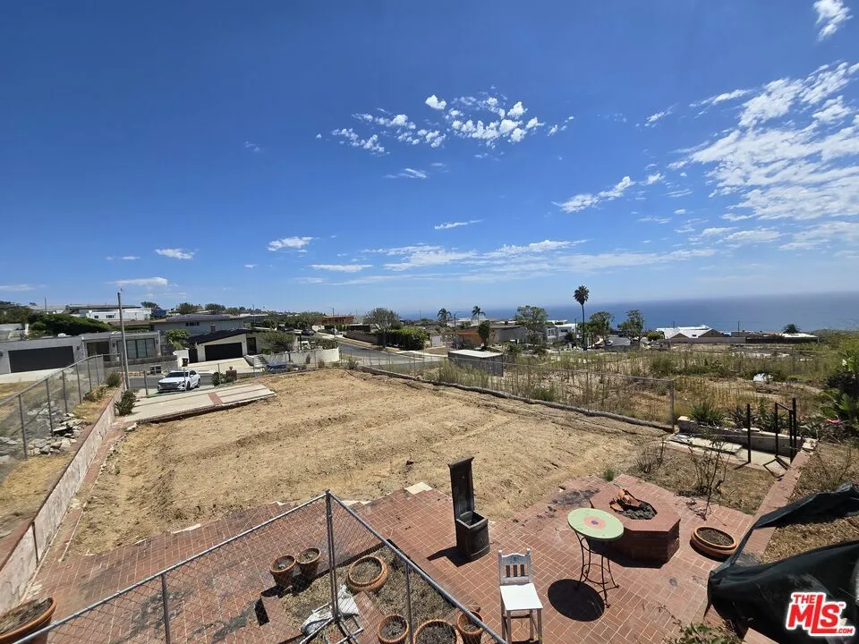 3747 Seahorn Drive Malibu, CA 90265