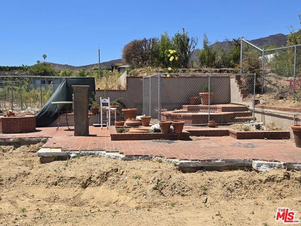 3747 Seahorn Drive Malibu, CA 90265
