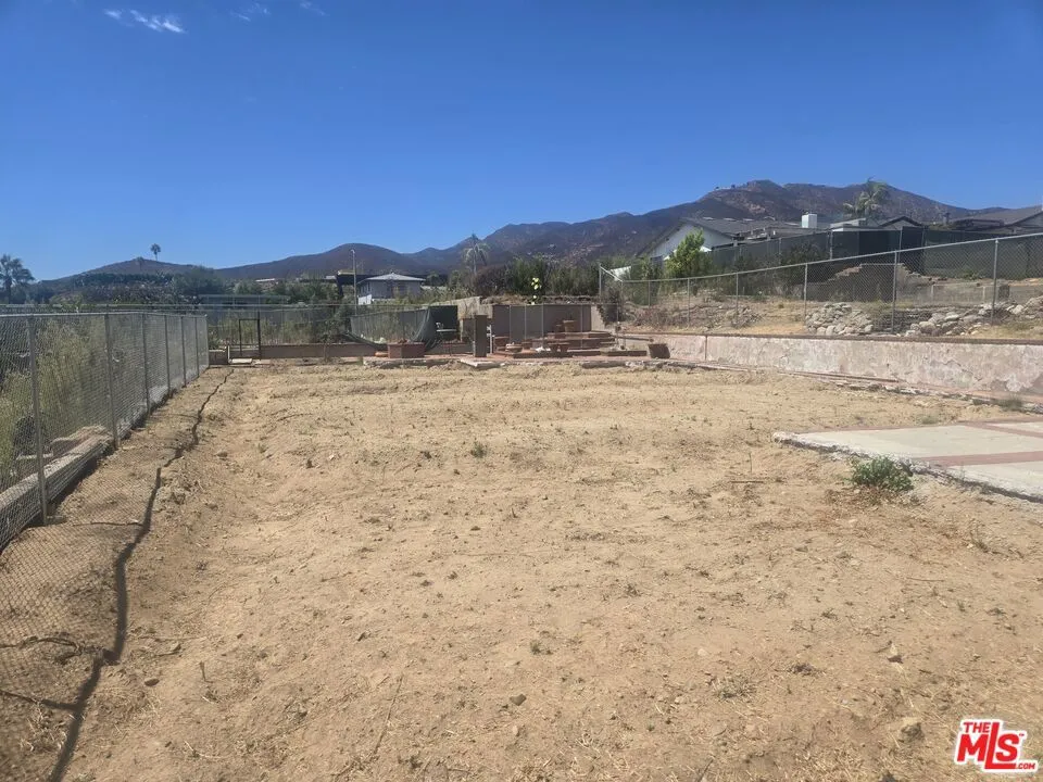 3747 Seahorn Drive Malibu, CA 90265