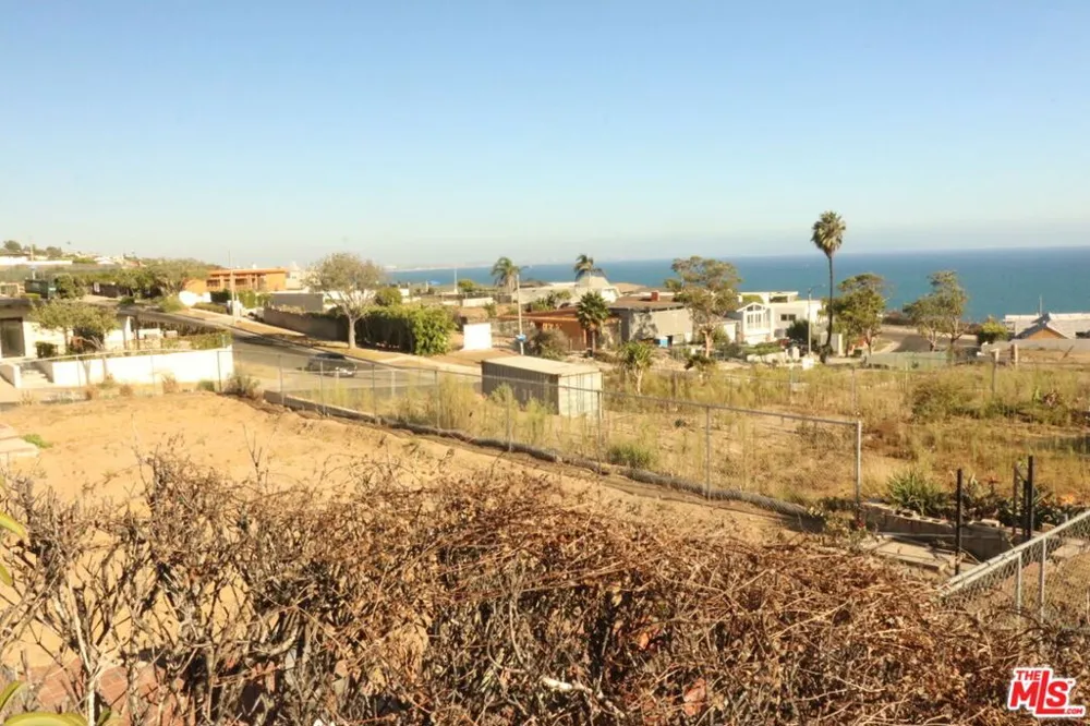 3747 Seahorn Drive Malibu, CA 90265