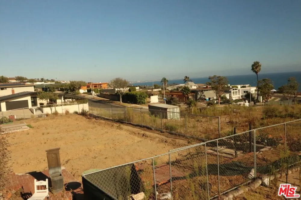 3747 Seahorn Drive Malibu, CA 90265