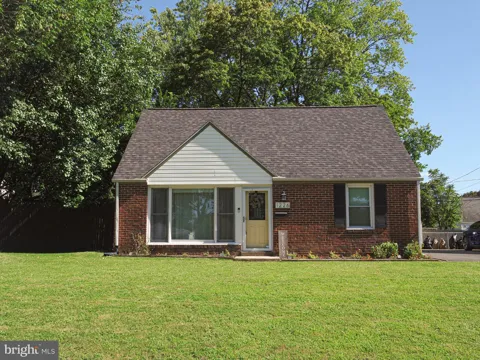 1226 UNIVERSITY AVENUE
