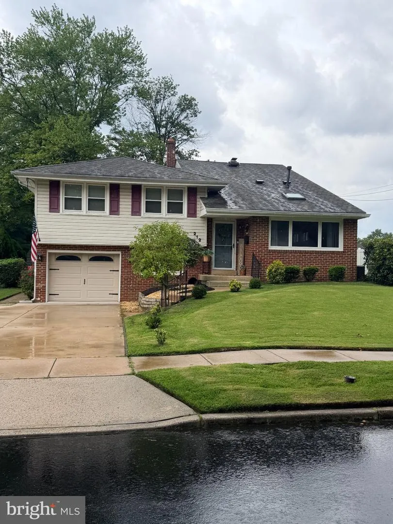 212 SHEFFIELD ROAD Cherry Hill, NJ 08034