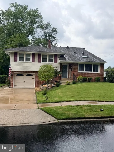 212 SHEFFIELD ROAD