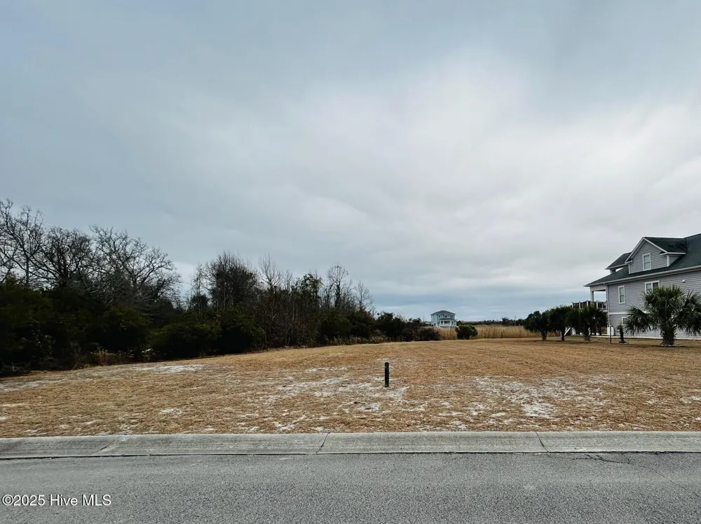 104 Brandon Avenue Hubert, NC 28539