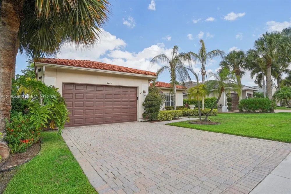 4460 Mariners Cove Dr Wellington, FL 33449