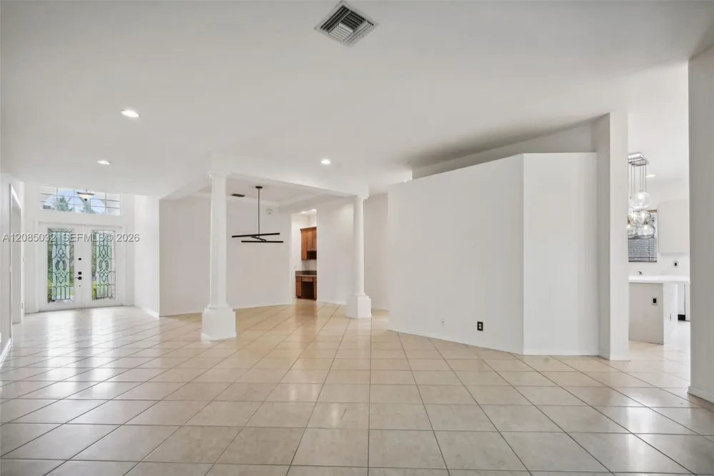 4460 Mariners Cove Dr Wellington, FL 33449
