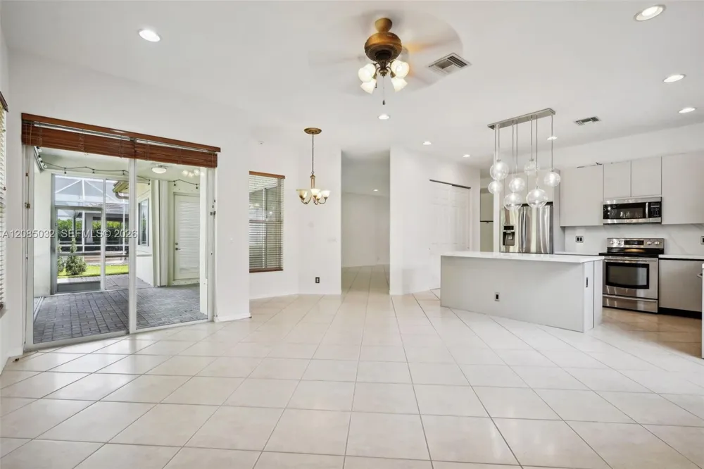4460 Mariners Cove Dr Wellington, FL 33449