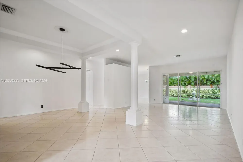 4460 Mariners Cove Dr Wellington, FL 33449